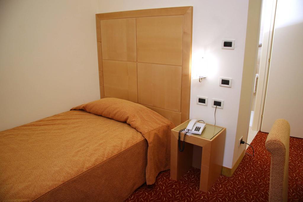 Hotel Roma