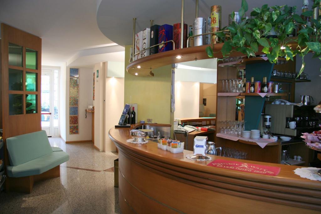 Hotel Roma 3*